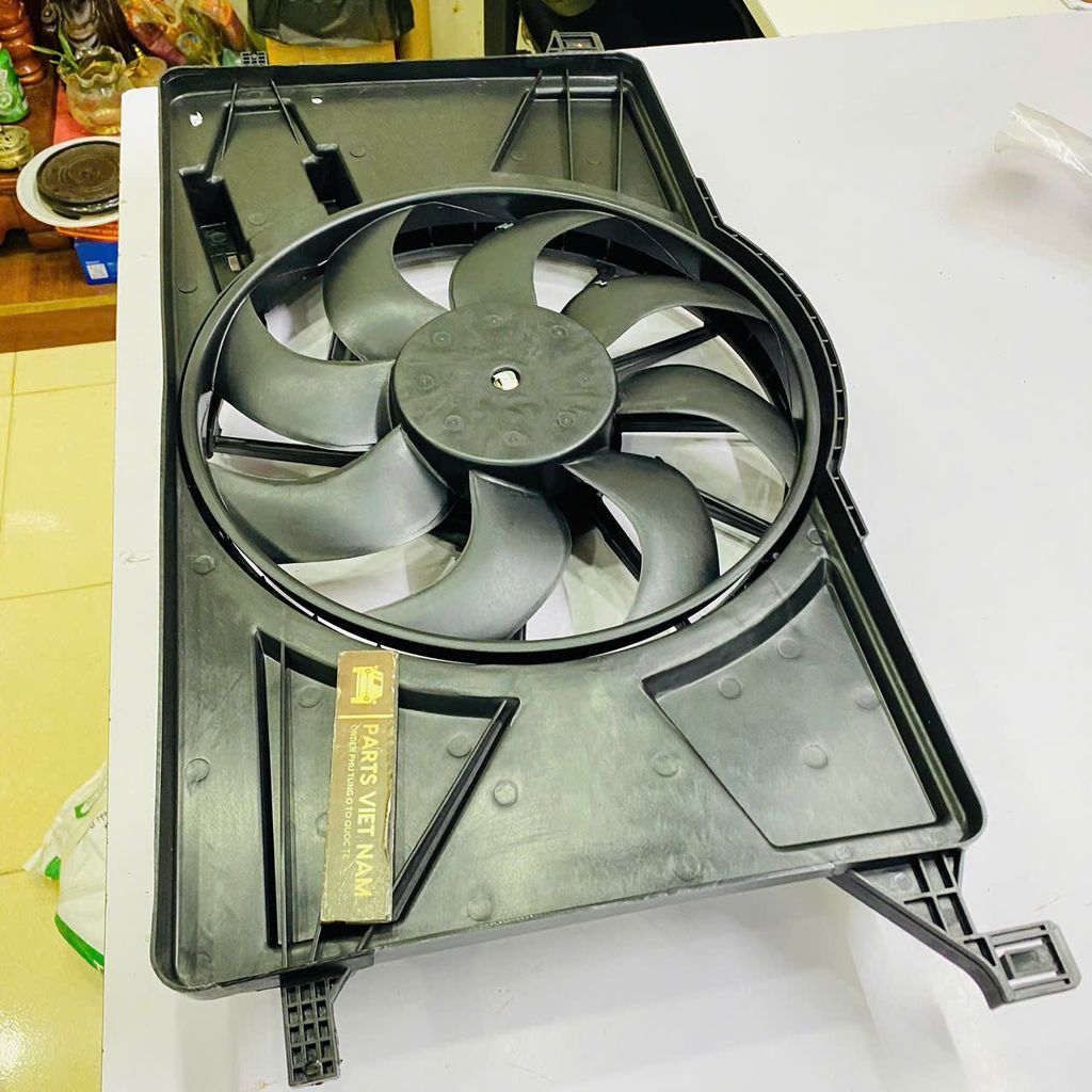 Cụm lồng quạt két nước Mazda 3 không liền trở quạt đời 2003 - 2006. Hàng cao cấp. Z601-15-025B, BV61-8C607-KC, Z60115025B, BV618C607KC