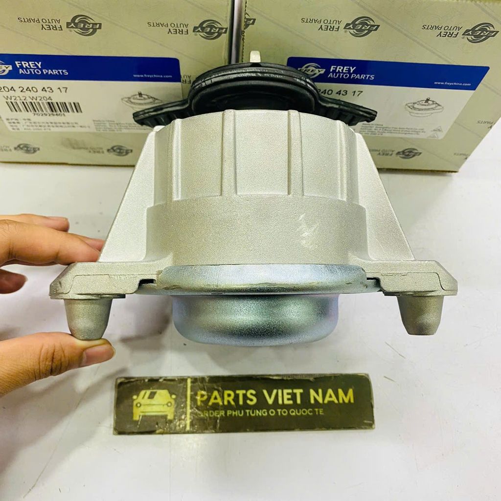 Cao su chân máy hoặc chân đầu máy Mercedes W204 C200, C230, C250, C300 , W212 E250, E300, E350, động cơ M272, M271, đời 2009 - 2015. Hàng Frey. A204240421764, A2042404217, A2042404317 ( 1 cái )