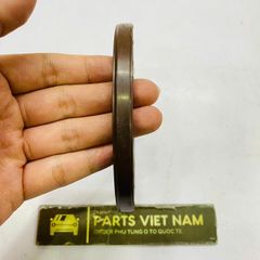Phớt đuôi trục cơ hay trục khuỷu Toyota Land Cruiser máy 1FZ, FZJ80, FZJ100, FZJ105 đời 1990 - 2007. Hàng xịn Japan. Mã 90311-99009, 9031199009