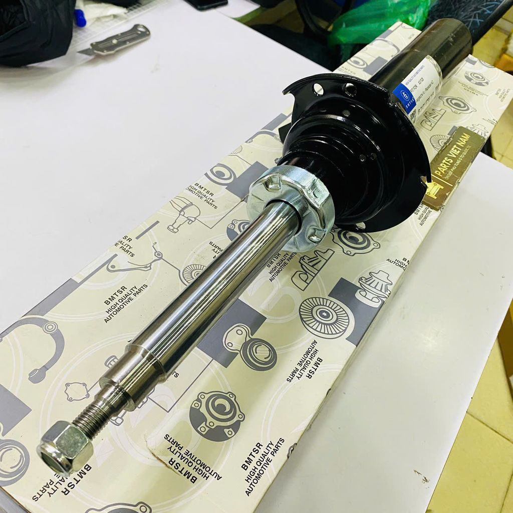 Giảm xóc trước hay phuộc nhún trước BMW X4 F26, X3 F25 đời 2010 - 2018. Hàng Bmtsr thay 1 đôi bảo hành 6 tháng. Mã 31316796315 RH, 31316796316 LH ( 1 cây )