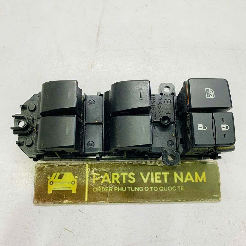 Công tắc lên xuống kính tổng Lexus NX200t, NX200h, NX300t, NX300h đời 2015 - 2022. Hàng tháo xe gin đặt hàng 6 - 8 ngày. Mã 8404078010, 84040-78010, 84040-78030, 8404078030