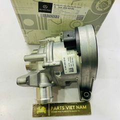 Bơm nước động cơ Mercedes W205 C200, C300, W213, E200, E300, X253 GLC200, GLC300, W177 A220, A250, C118 CLA220, CLA250 động cơ M264 đời đời 2018 - 2024. Hàng xịn Mer. Mã A2642000100,  A2642000301