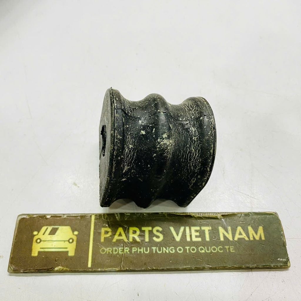 Cao su ốp cân bằng sau Nissan Navara Np300 đời 2016 - 2022. Hàng cao cấp. Mã 546134JA2A, 54613-4JA2A