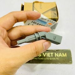 Cảm biến ABS bánh sau phải Volkswagen: Passat B6, B7, CC, Golf MK5, MK6, Jetta, Tiguan, Scirocco, Audi: A3, TT, Q3, Q7, Skoda: Octavia, Superb, Seat: Leon, Altea, Porsche Cayenne. Hàng xịn Faw Volkswagen China. WHT003856B, WHT003856A