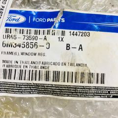 Compa liền mô tơ nâng hạ kính cửa sau Ford Ranger, Everest trái và phải đời 2005 - 2014. Hàng OEM Thái Lan. Mã UR65-73590-A, UR65-72590-A, UH86-73-590, UH86-72-590