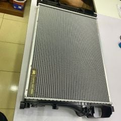 Két nước làm mát động cơ Mercedes S-Class W221 S350, S400, S450, CL-Class C216 CL 600, CL 63. Đời 2005 - 2013. Hàng OEM Behr. Mã A2215002603, A2215003103, A2215000503, A2215000203, A2215000003