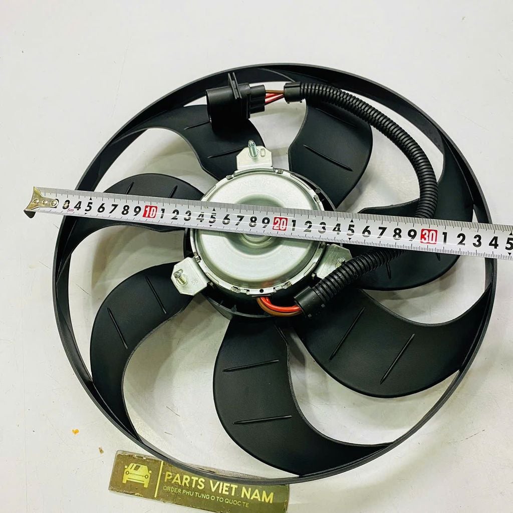 Cánh quạt làm mát két nước động cơ (Loại to, 345mm) Volkswagen Golf, Polo, Beetle; Audi A3, TT; Skoda Octavia, Fabia. Đời 1996 - 2013. Hàng cao cấp. Mã 6Q0959455H, 6X0959455C, 6X0959455, 6H0959455