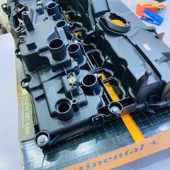 Nắp che dàn ( giàn) cò động cơ hay dàn cam BMW F30, F31 320i, 330i, G30 530i, G11 730i, 740 Le, X1, X2, X3, X4, MINI Cooper động cơ B48, B46 đời 2014 - 2021. Hàng OEM Continatel. Mã 11127611278, 11128605598