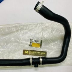 Ống nước trên két nước Land Rover Evoque, Discovery Sport, Freelander 2 (máy xăng 2.0T). Đời 2012 - 2018. Hàng OEM. Mã BJ328260EE, LR032347, LR094509