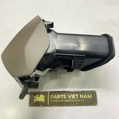 Cửa gió điều hòa taplo bên phải Land Cruiser Prado, Lexus GX470 đời 2003 - 2009. Hàng OEM mầu nâu sáng. Mã 5565060110C0 5565060110E0