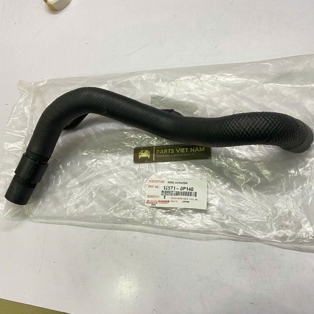 Ống nước trên két nước (ống nước vào) Toyota Sienna, Avalon, Camry, Lexus ES350, RX350 (máy 3.5L 2GR-FE). Đời 2006-2012. Hàng xịn Toyota đặt 3 - 5 ngày. Mã 16571-0P140, 16571-0P050, 165710P140, 165710P050