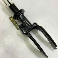 Giảm xóc trước, phuộc nhún trước Porsche Cayenne 955, Volkswagen Touareg 7L đời 2002−2010. Hàng thay thế tiêu chuẩn. Mã Trái 7L6413031S,  95534304350, 7L5413031AB, Phải 95534304370, 7L5413031AH, 7L6413032S ( 1 cây )