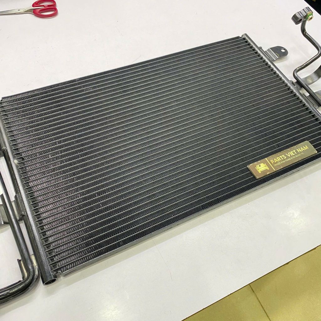 Dàn ( giàn ) nóng điều hòa Volkswagen New Beetle đời 1998 - 2010, Golf Mk4 (1J) 1999 - 2006, Jetta Mk4 (1J) 1999 - 2005. Hàng OEM Berh chất lượng cao. Mã 1C0820413E, 1C0820413G, 1C0820413A, 1C0820411