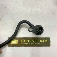 Ống thông hơi nắp dàn cam Mercedes M274 GLC300 (X253), C250 (W205), E300 (W213). Hàng xịn Mã oem A2740189600