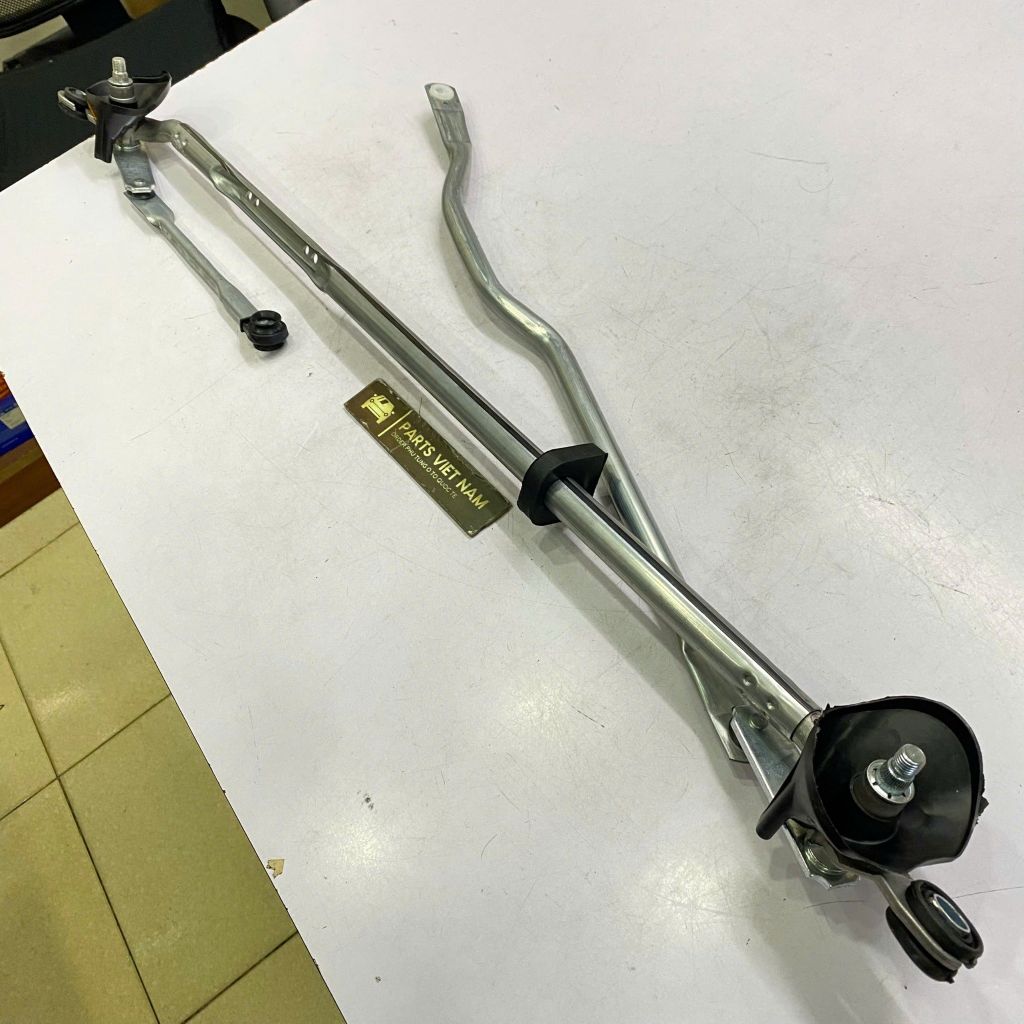 Cụm cần gạt nước kính chắn gió hay cơ cấu gạt mưa Toyota Haice đời 2005 - 2014. Hàng thay thế chất lượng cao. Mã 8515026160, 85150-26160