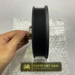 Puli (puly , bu ly trục cơ ) trục khuỷu giảm chấn Toyota Lexus GS, IS, 200, 300, 250, 350 đời 2004 - 2016. Hàng OEM tiêu chuẩn Japan . Dùng cho động cơ V6 3GR, 4GR, 5GR. Mã 13470-0P031, 13470-0P030, 13470-31021, 134700P031, 134700P030, 1347031021