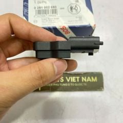 Cảm biến áp suất khí nạp, cảm biến map trên đường ống nạp khí Ford Ranger, Everest, Mazda Bt50 máy dầu 2.5 WE chạy kim phun đời 2007 - 2014. Hàng bosch. Mã WE0118211, 0281002680