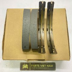 Má phanh tay, bố thắng tay phía sau Mercedes-Benz A-Class, B-Class, C-Class C180 C200 W203, CLC, CLK, SLK đời 1997 - 2012. Hàng OEM Maeuhe Mercedes-benz. Mã 2034200120, A2034200120, 4144200320 ( 1 bộ 4 má )