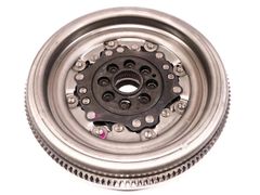 Bánh đà, bạc đạn bánh đà lắp ở đuôi trục cơ cho xe Audi A3, S3, TT, Volkswagen Golf GTI, R, Sharan, Seat Leon, Skoda Octavia RS, Superb 2.0 TSI đời 2013 - 2020. Hàng LuK đặt Đức 18 - 28 ngày. Mã 415071109, 06K105266A