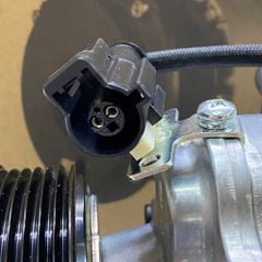 Lốc lạnh hay lốc điều hòa Ford Mondeo máy 2.0 và 2.5 đời 2003 - 2008. Hàng Stal China. Mã 1S7H19D629DF