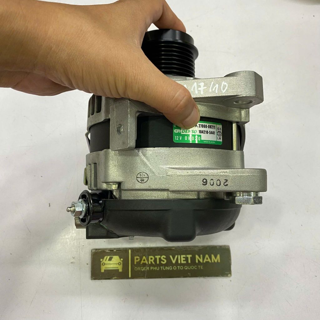 Máy phát điện, dinamo sạc Toyota Corolla Altis 1.8L, Matrix, Camry LE 2.4 2AZ xe xuất Mỹ đời 2009 - 2013. Hàng Denso Japan bảo hành 6 tháng. Mã 27060-28320, 27060-28321, 2706028320, 2706028321