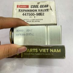 Van tiết lưu giàn lạnh, van giãn nở điều hòa Toyota Land Cruiser FZJ80, FZJ100, Hiace 2KD, Lexus LX450, LX470 đời 1995 - 2011. Hàng Denso. Mã 447500-9052, 447500-0031, 88515-20100, 88515-22240