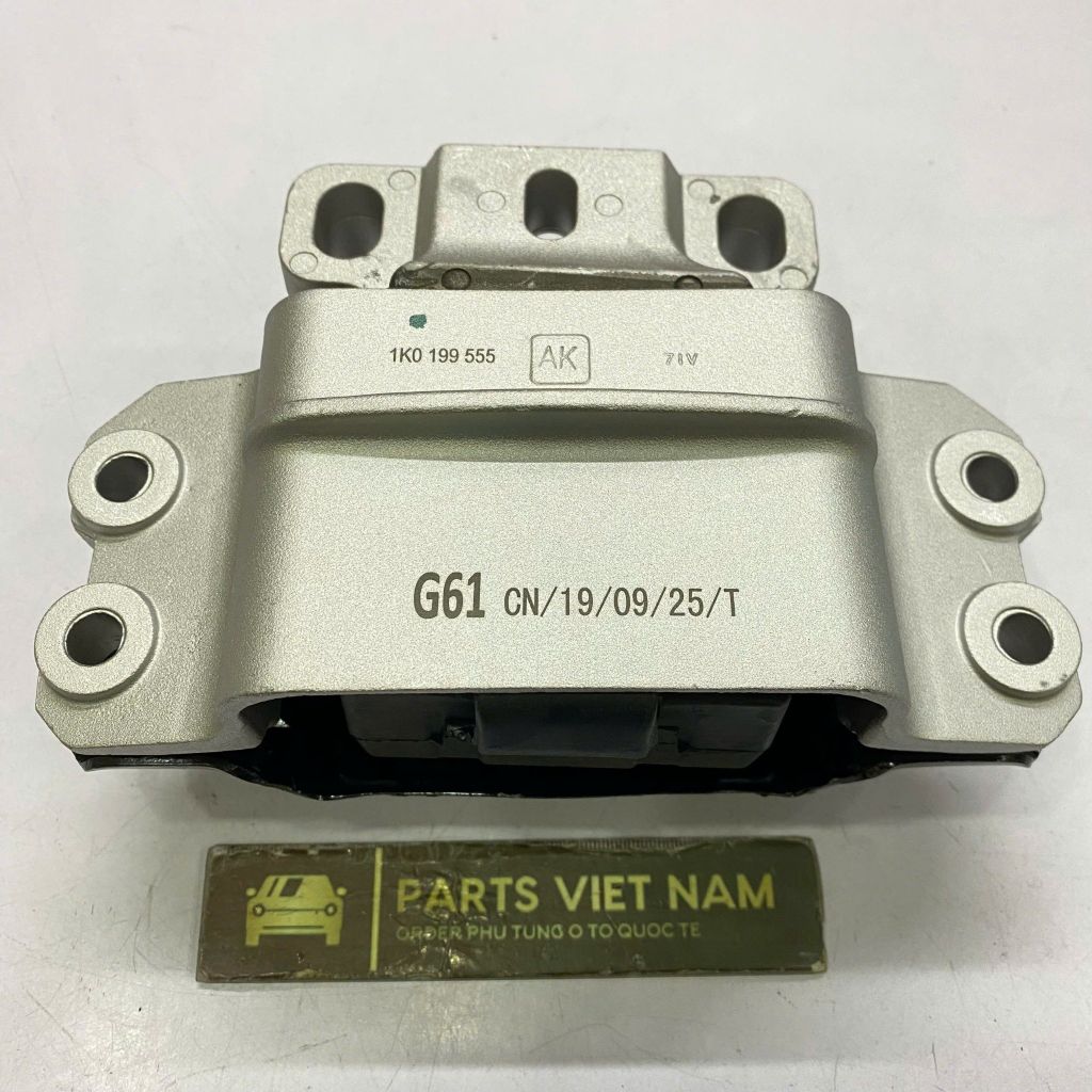 Chân hộp số sàn, cao su chân hộp số MT cho xe Audi, Volkswagen, Skoda, Seat A3, Q3, Golf, Jetta, Passat, Tiguan, Octavia, Leon đời 2003 - 2019. Hàng OEM China đặt hàng 6 - 8 ngày. Mã 1K0199555, 1K0199555L, 3C0199555Q