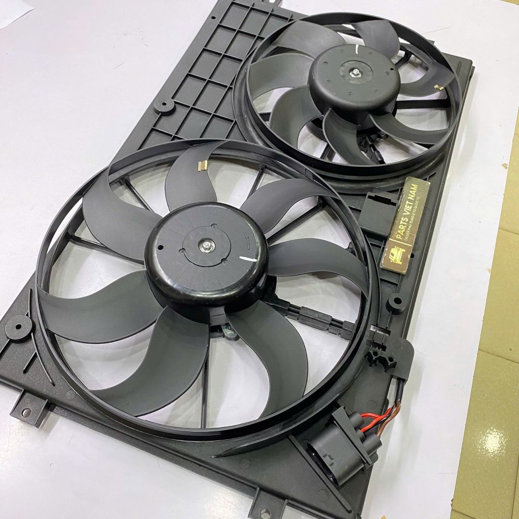 Quạt làm mát két nước, cụm quạt giải nhiệt phía trước xe Volkswagen Tiguan, Golf 5, Golf 6, Jetta, Passat B6, Audi A3, TT đời 2003 - 2013. Hàng oem China, động cơ 1.8 tsi, 2.0 tdi. Mã 1K0121205AD, 1K0121205AB, 1K0959455CS, 1K0121207AD