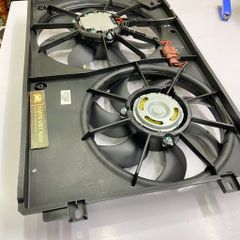 Quạt làm mát két nước, cụm quạt giải nhiệt phía trước xe Volkswagen Tiguan, Golf 5, Golf 6, Jetta, Passat B6, Audi A3, TT đời 2003 - 2013. Hàng oem China, động cơ 1.8 tsi, 2.0 tdi. Mã 1K0121205AD, 1K0121205AB, 1K0959455CS, 1K0121207AD