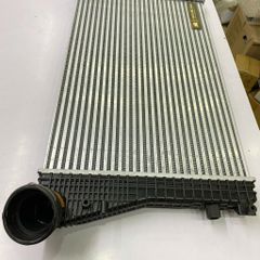 Két giải nhiệt turbo, két làm mát khí nạp phía trước xe Volkswagen Beetle, Golf, Jetta, Passat, Scirocco, Tiguan, Audi A3, Skoda, đời 2004 - 2017. Hàng Oem China. Động cơ 1.4TSI, 2.0TSI, 1.6TDI, 2.0TDI. Mã 1K0145803AS, 1K0145803BM, 5C0145803A