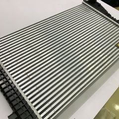 Két giải nhiệt turbo, két làm mát khí nạp phía trước xe Volkswagen Beetle, Golf, Jetta, Passat, Scirocco, Tiguan, Audi A3, Skoda, đời 2004 - 2017. Hàng Oem China. Động cơ 1.4TSI, 2.0TSI, 1.6TDI, 2.0TDI. Mã 1K0145803AS, 1K0145803BM, 5C0145803A