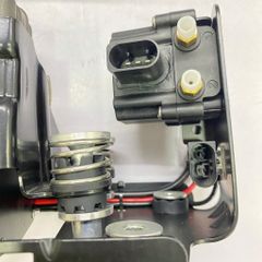 Bơm hơi nâng gầm giảm xóc BMW 750i, 750li, 760li, 550i, 740li, 535i, 540i, 530i đời 2009 - 2017. Hàng Oem ACM thay thế chất lượng cao. Mã 37206875176, 37206789165, 37206789450, 37206794465, 37206864215