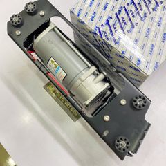 Bơm hơi nâng gầm giảm xóc BMW 750i, 750li, 760li, 550i, 740li, 535i, 540i, 530i đời 2009 - 2017. Hàng Oem ACM thay thế chất lượng cao. Mã 37206875176, 37206789165, 37206789450, 37206794465, 37206864215