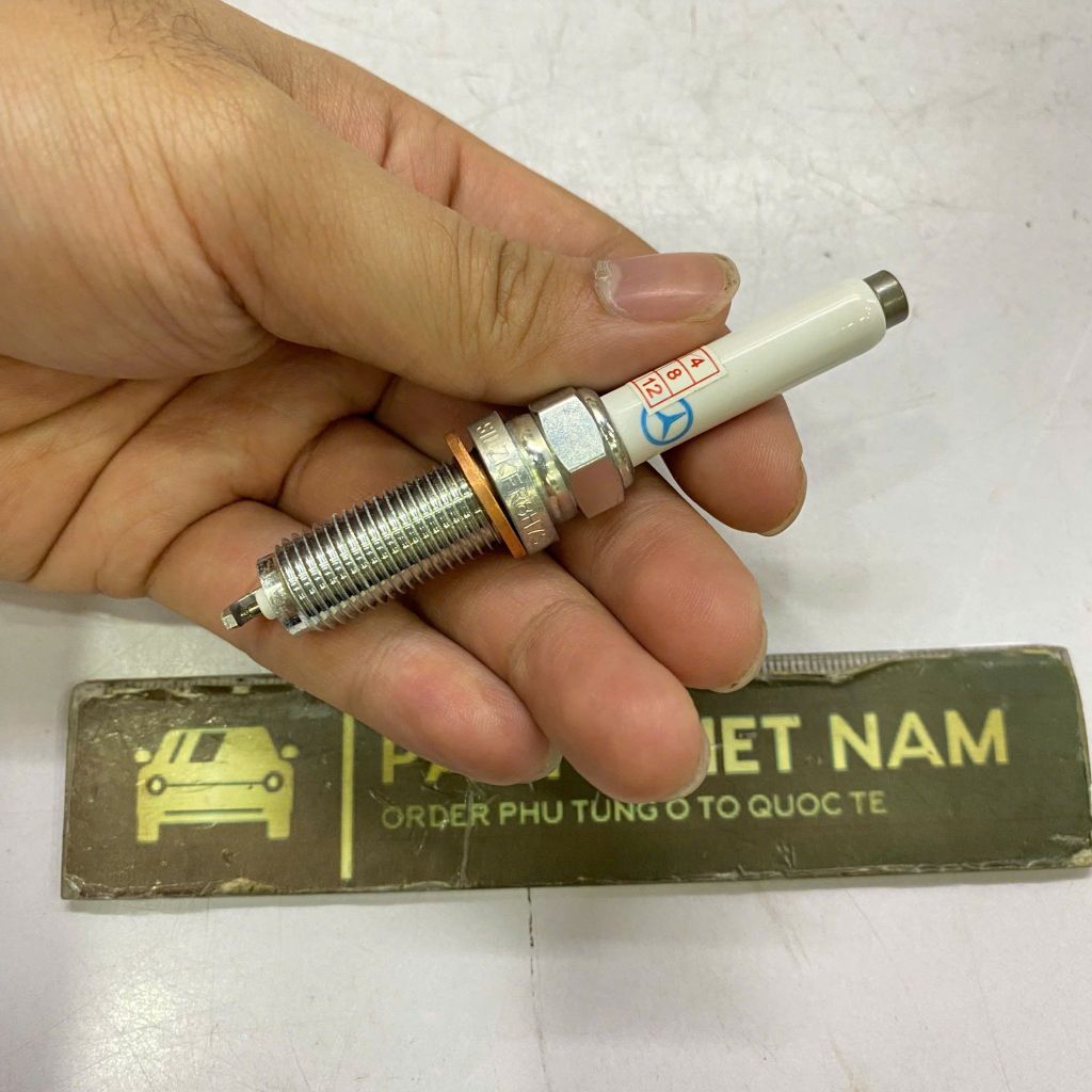 Bugi đánh lửa Mercedes C200 W205, E W212 W213, S W222 , GLC X253 W253, GLE W166, GLB X247 xe 200 300 400 đời 2012 - 2023. Hàng chính hãng, động cơ M133, M176, M177, M178, M270, M274, M276. Mã A0041597003, A0001590500, A0041597903, A2701590700 ( 1 cái )