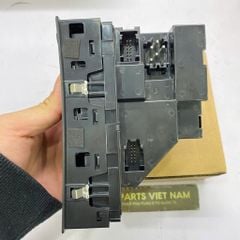 Cụm công tắc lên xuống kính tổng, công tắc chủ cửa lái phía trước bên tài xe BMW X5 E53 các phiên bản 3.0i, 4.4i, 4.6is, 4.8is, 3.0d đời 1999 - 2006. Hàng thay thế chất lượng cao đặt 12 ngày. Mã OEM 61316962505, 61318373691, 61318381514