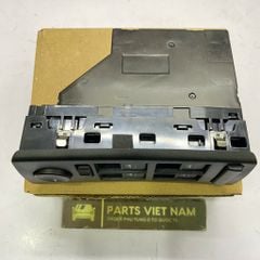 Cụm công tắc lên xuống kính tổng, công tắc chủ cửa lái phía trước bên tài xe BMW X5 E53 các phiên bản 3.0i, 4.4i, 4.6is, 4.8is, 3.0d đời 1999 - 2006. Hàng thay thế chất lượng cao đặt 12 ngày. Mã OEM 61316962505, 61318373691, 61318381514