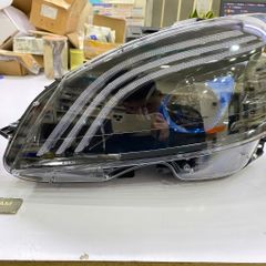 Đèn pha, cụm đèn pha trước xe mercedes C class W204 C180, C200, C250, C300 đời 2008 - 2011. Hàng độ nâng cấp kiểu maybach, thay thế cho đèn halogen và xenon đặt 12 ngày. Mã A2048200159, A2048200259, A2048202959, A2048203059 ( 1 đôi )