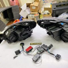 Đèn pha, cụm đèn pha trước xe mercedes C class W204 C180, C200, C250, C300 đời 2008 - 2011. Hàng độ nâng cấp kiểu maybach, thay thế cho đèn halogen và xenon đặt 12 ngày. Mã A2048200159, A2048200259, A2048202959, A2048203059 ( 1 đôi )