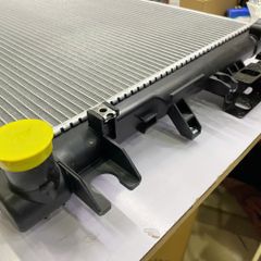 Két nước làm mát, két nước số tự động Nissan Navara NP300 phiên bản EL, VL đời 2015 - 2020. Hàng Dongfeng. Động cơ YD25DDTI 2.5L. Mã 21460-4JM0A, 214604JM0A