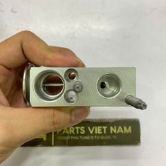 Van tiết lưu điều hòa, van tiết lưu máy lạnh Mercedes C Class W204, E Class W212, GLK-Class X204, CLS Class C218, X218 cho xe 200, 250, 300, 350 đời 2007 - 2017. Hàng xịn. Mã A2128300284, 2128300284, A2128300184, A2128300484
