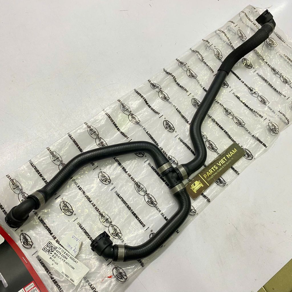 Ống nước, ống dẫn nước làm mát đến bình nước phụ BMW 5 series g30 540i, 7 series g11, g12 740i. Hàng OEM. Động cơ B58. Mã 17128602602 (cái)