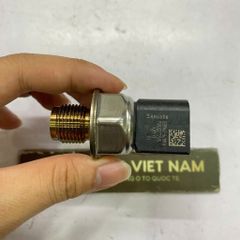 Cảm biến áp suất ống rail, cảm biến áp suất dầu thanh rail Ford Ranger (T6), Ford Transit 2.2L, 3.2L đời 2011 - 2018. Hàng Ford JMC, động cơ Duratorq. Mã 85PP40-02MYB, 55PP40-02MYB, BK2Q-9D280-AB