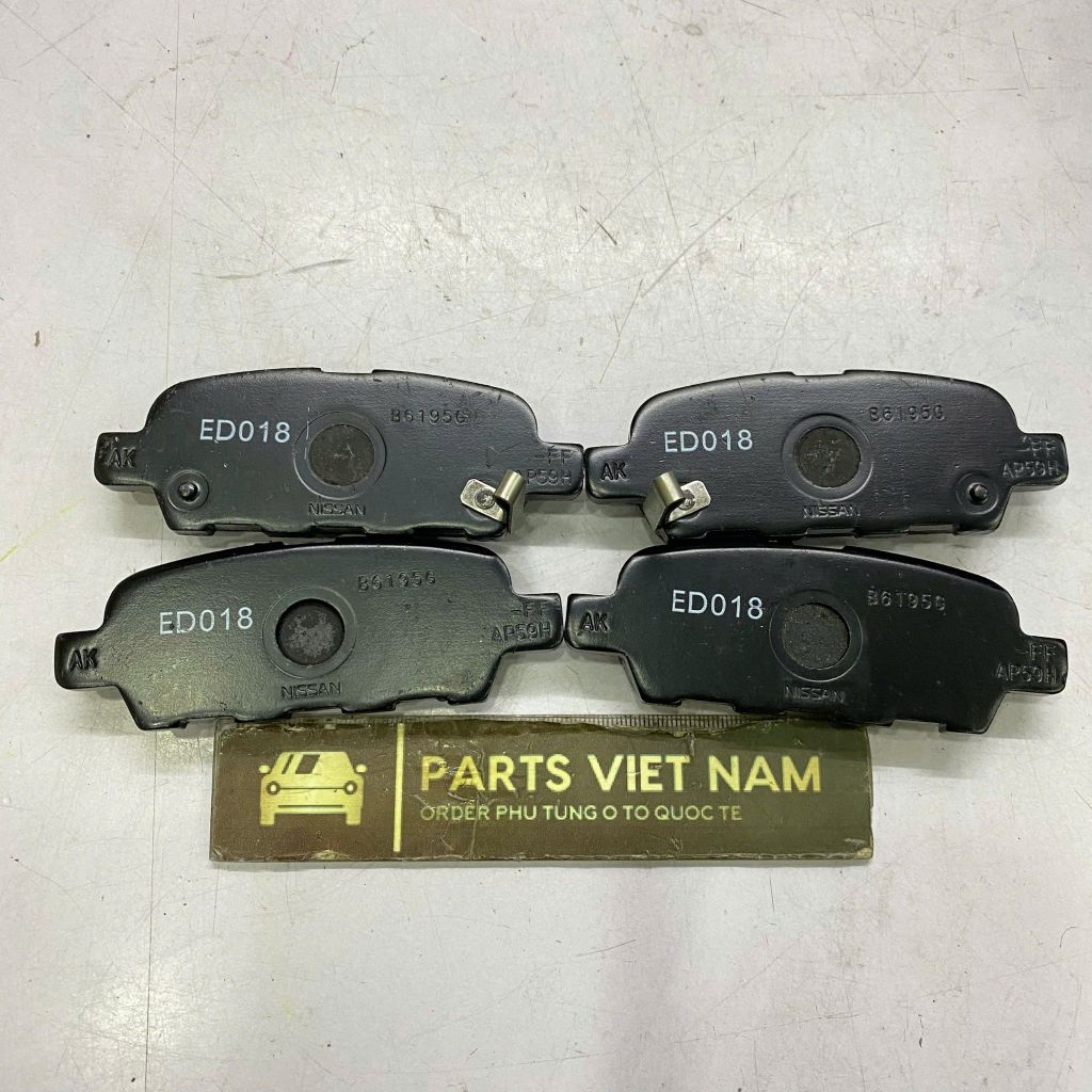 Má phanh sau, bố thắng sau Nissan X Trail (T30) đời 2001 - 2007, Nissan Quest đời 2004 - 2010, Infiniti FX35, FX45. Hàng thay thế chất lượng cao. Mã 44060-8H385, D4060-8H385, 44060-8H3X5, 44060-AL585, 44060-AL586, 44060-CB10J (bộ)