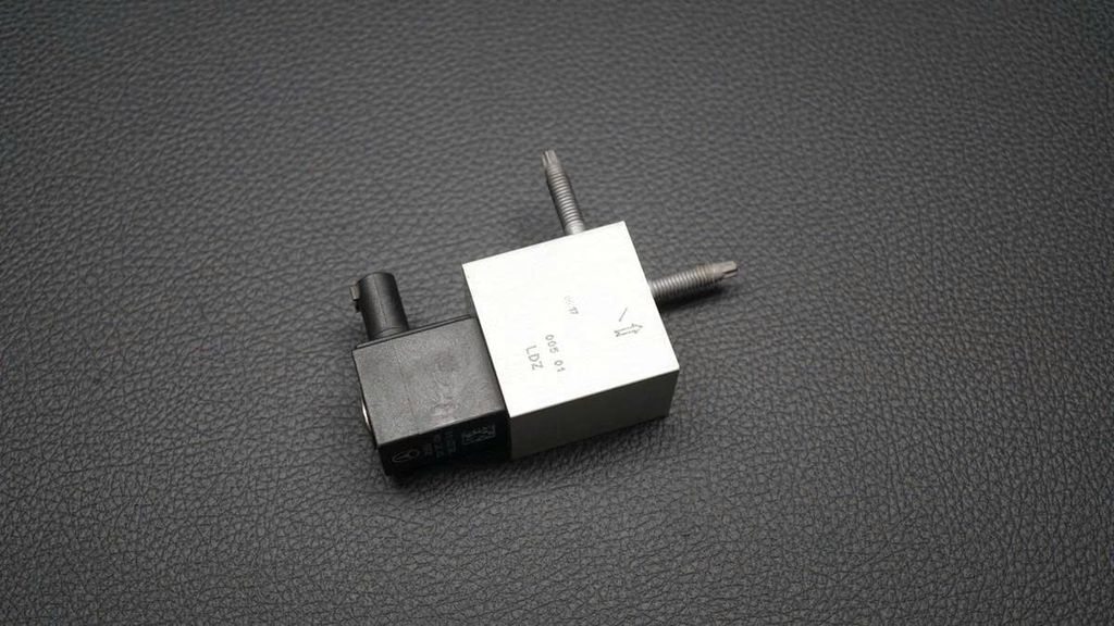 Van tiết lưu giàn lạnh sau, van giản nở gas lạnh sau Mercedes S Class W222, Maybach X222 S400, S500, S600, S63 AMG đời 2013 - 2020. Hàng OEM ACM. Mã A2228306205