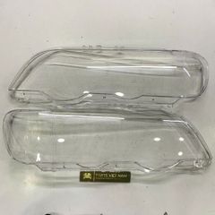 Mặt kính đèn pha, chụp mica đèn pha phía trước bên lái / bên phụ xe BMW X5 E53 đời 2000 - 2003. Hàng thay thế chất lượng cao, dùng để sửa chữa, phục hồi cụm đèn pha OEM có mã 63126902753, 63126902754, 63126902755, 63126902756 ( 1 đôi )