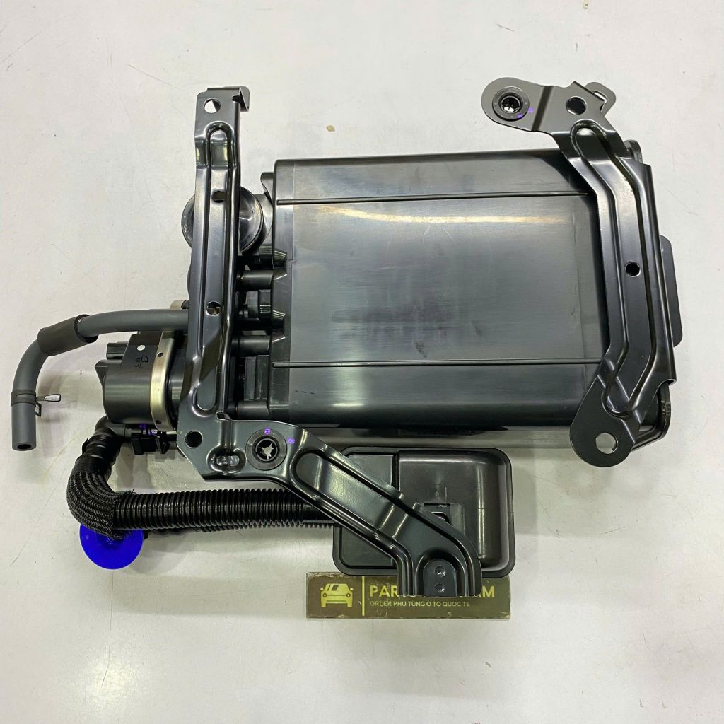 Bầu lọc than hoạt tính, Bầu lọc hơi xăng (Charcoal Canister) Lexus GS300, GS350, GS430, GS460, IS250, IS350, IS F đời 2006 - 2015. Hàng Lexus Chính hãng (Genuine) đặt 1 ngày. Động cơ V6 (2GR, 3GR, 4GR), V8 (3UZ, 1UR, 2UR). Mã 77740-30360, 7774030360 (cái)