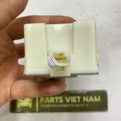 Hộp điều khiển chìa khóa, hộp nhận diện Smartkey Mazda 2, Mazda 3, Mazda 6, CX 5 đời 2012 - 2019. Hàng chính hãng Mazda. Mã KD45675D4, KD45675D4A, SKE136-01 (cái)