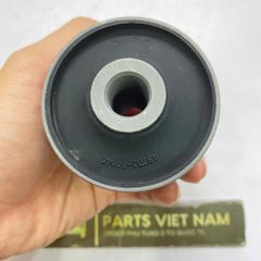 Cao su thanh giằng sau dưới Toyota Land Cruiser J200, Lexus LX570 đời 2007 - 2015. Hàng cao cấp. Mã 4872060070, 4870260140 ( có 4 quả cho 1 xe đơn giá 1 quả )