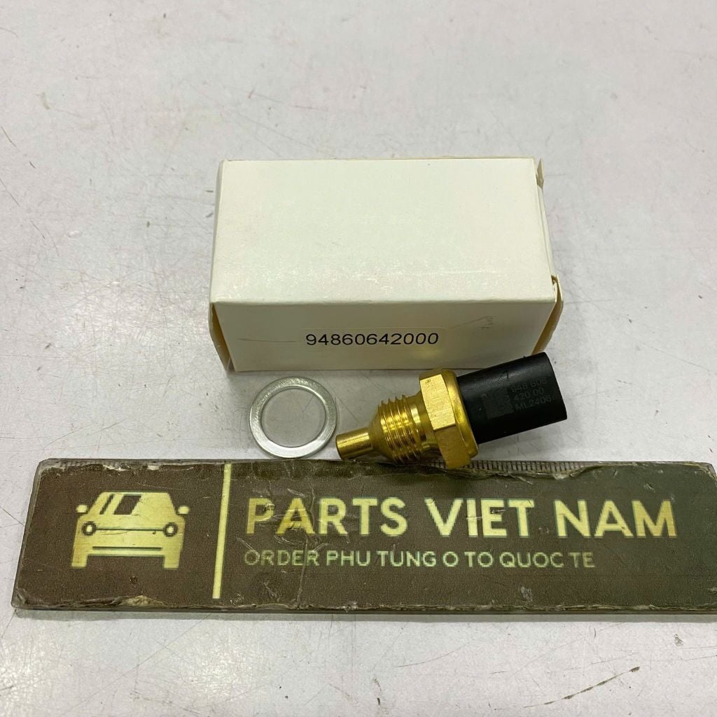 Cảm biến nhiệt độ nước làm mát Porsche Panamera (970) S, 4S, Turbo; Cayenne (958) S, GTS, Turbo đời 2010 - 2018. Hàng OEM. Động cơ 4.8L V8 (M48.20/40/52). Mã 94860642000