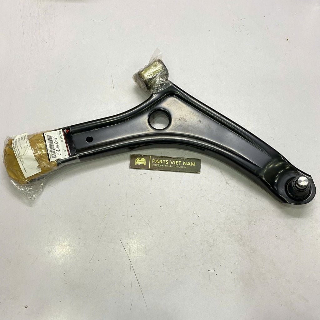 Càng A dưới trước bên phải (phụ) Mitsubishi Xpander đời 2017 - 2024. Hàng chính hãng Mitsubishi. Mã 4013A492